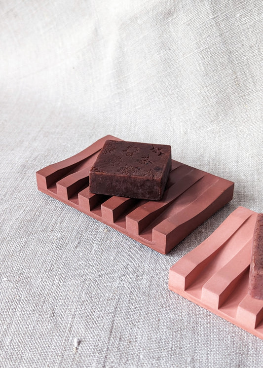 [Second] Slotted soap dish - red ochre