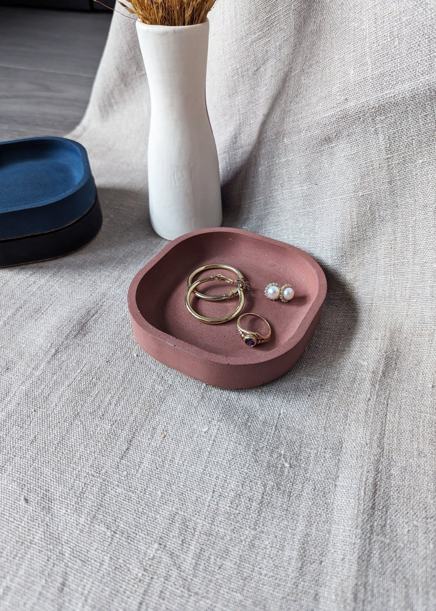 Square trinket tray - red ochre