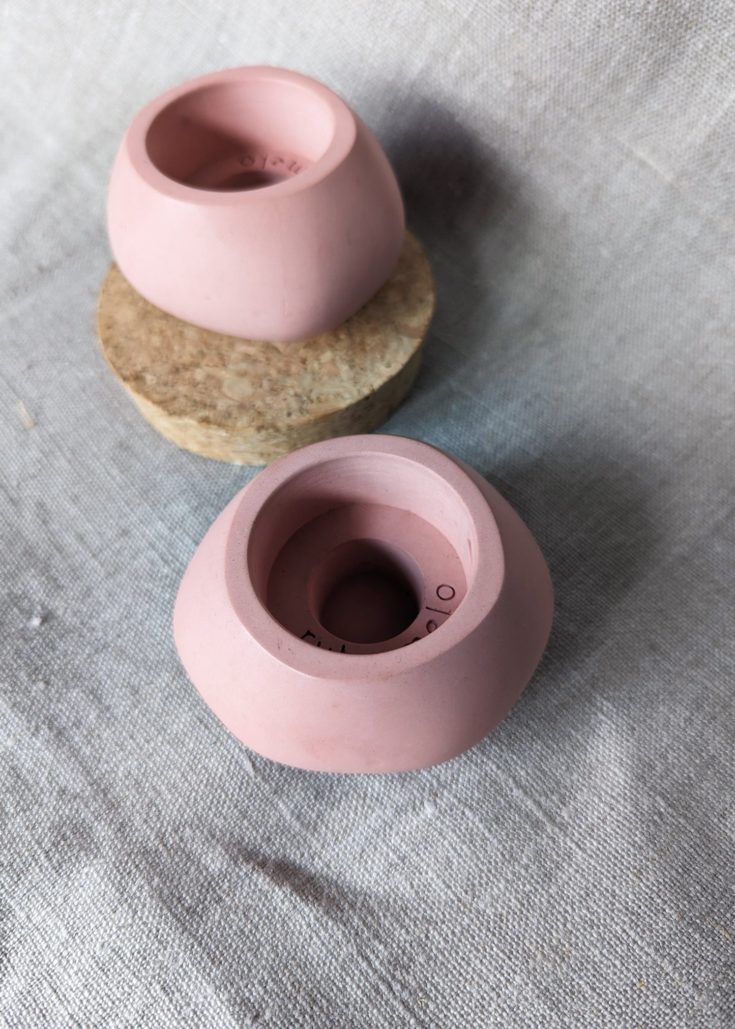 Votsalo 2 in 1 concrete candle holder - Cinnamon rose (Size: small)