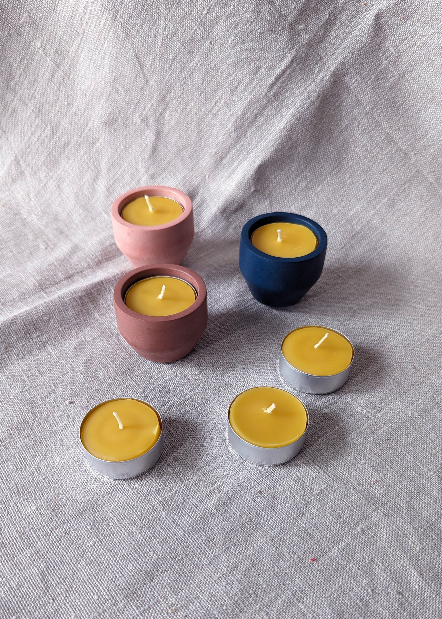 Beeswax tealight candle