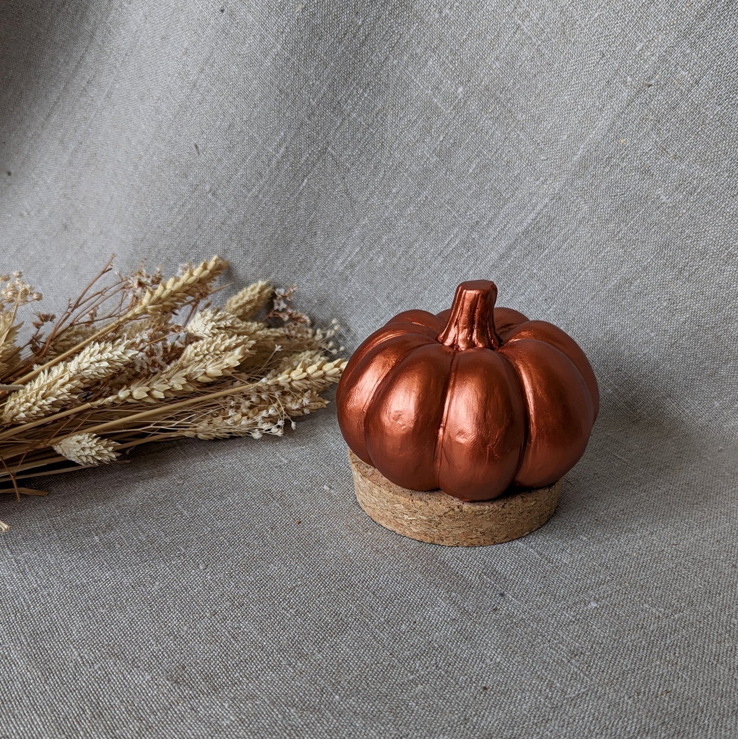 [End of line] Concrete ornamental pumpkins - gold & copper