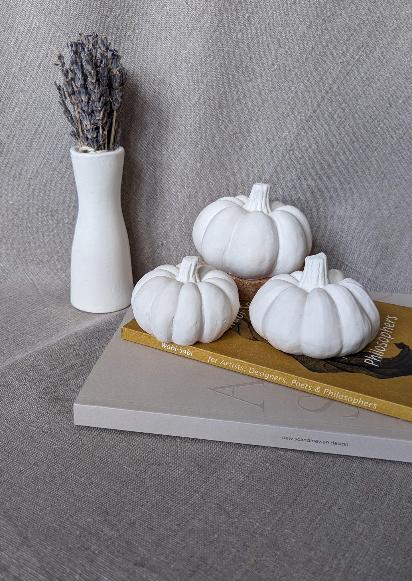 [End of line] Concrete ornamental pumpkins - white