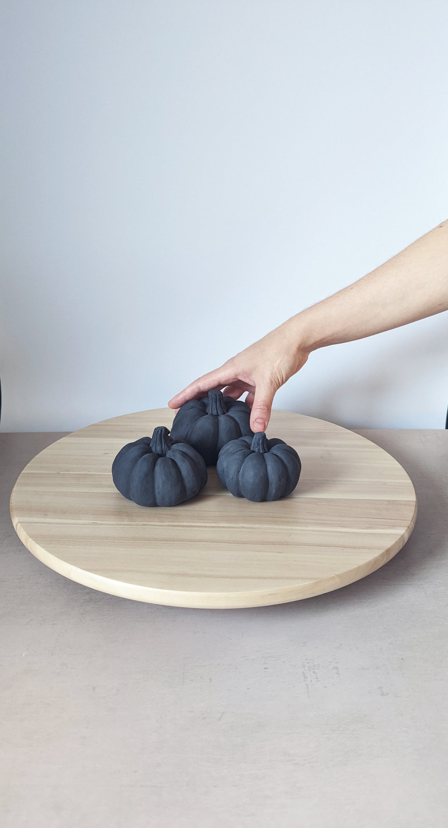 [End of line] Concrete ornamental pumpkins - off black