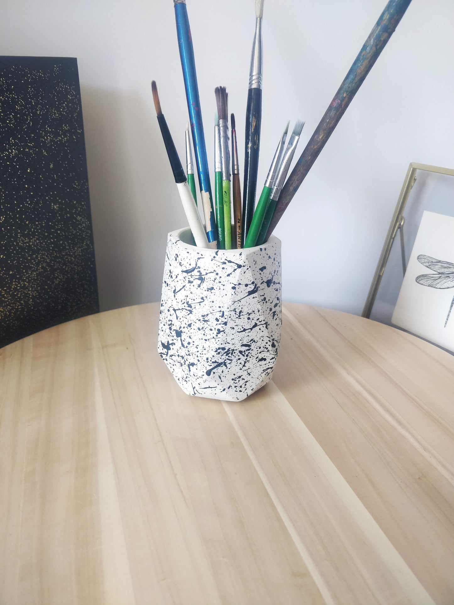 Concrete geometric pen holder - black splatter | Vase for dried flowers | Contemporary home décor